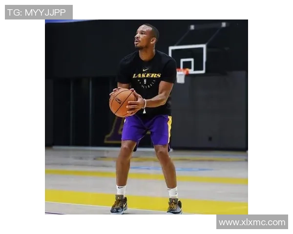 北京网球队包夹战术解析与其在网球赛事中的影响探讨 北京网球队包夹战术解析与其在网球赛事中的影响探讨