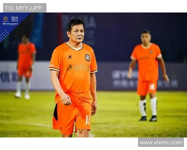 契约精神在绿茵场上闪耀的足球明星们的故事与启示 契约精神在绿茵场上闪耀的足球明星们的故事与启示