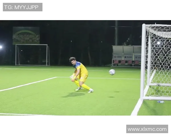 资深足球狗带你领略足球世界的精彩瞬间与幕后故事